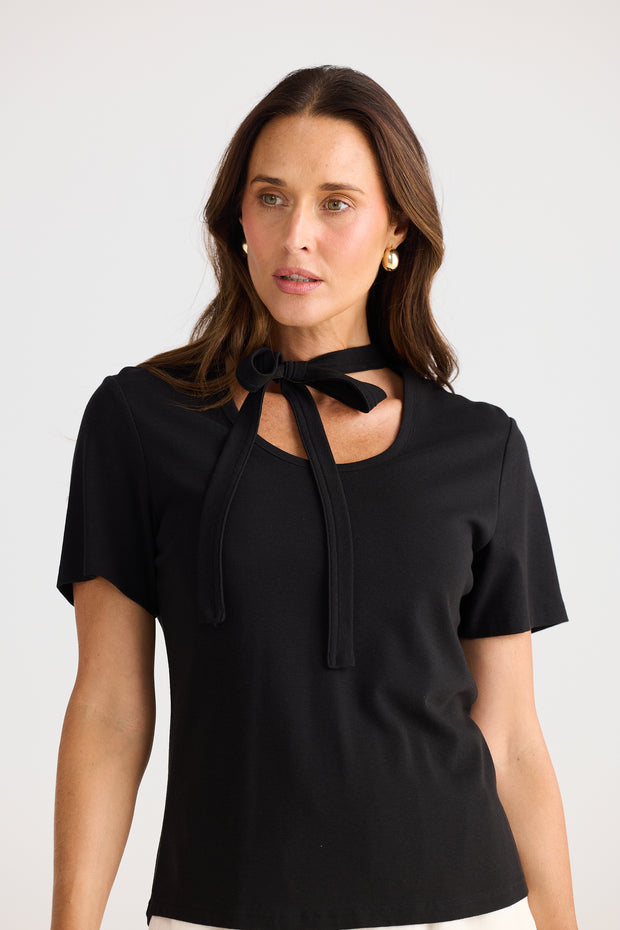 Naomi tee - black