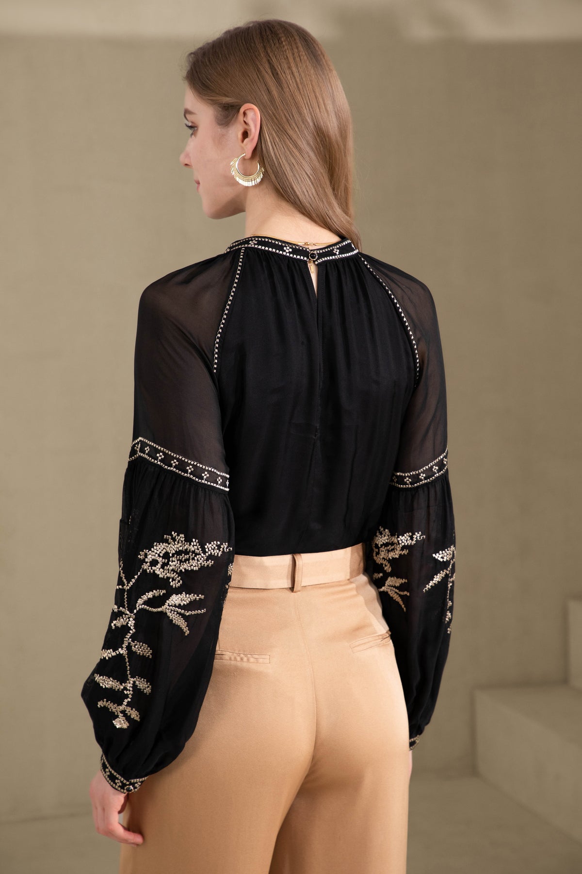 Oliviane embroidered blouse - black