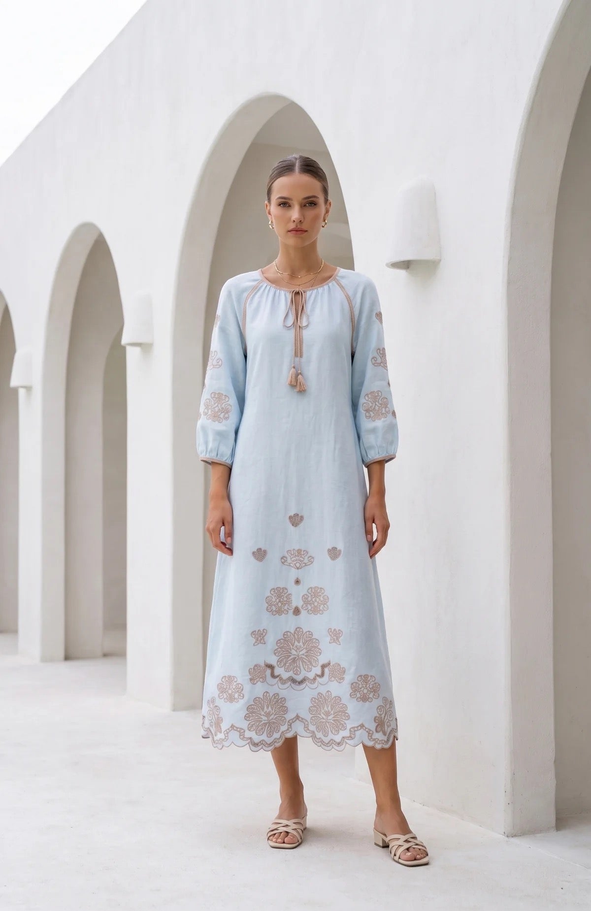 Marguerite embroidered dress - blue haze