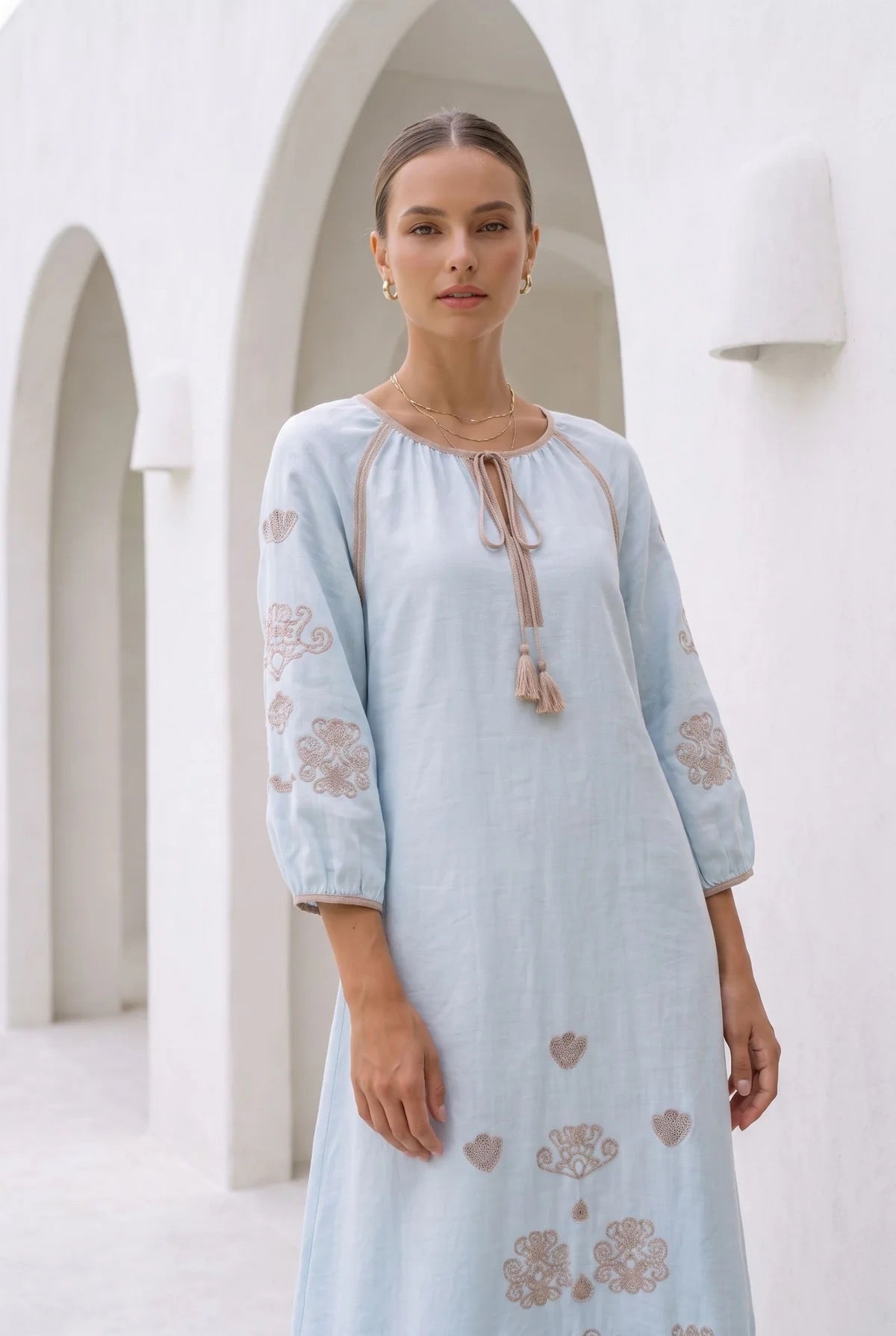 Marguerite embroidered dress - blue haze