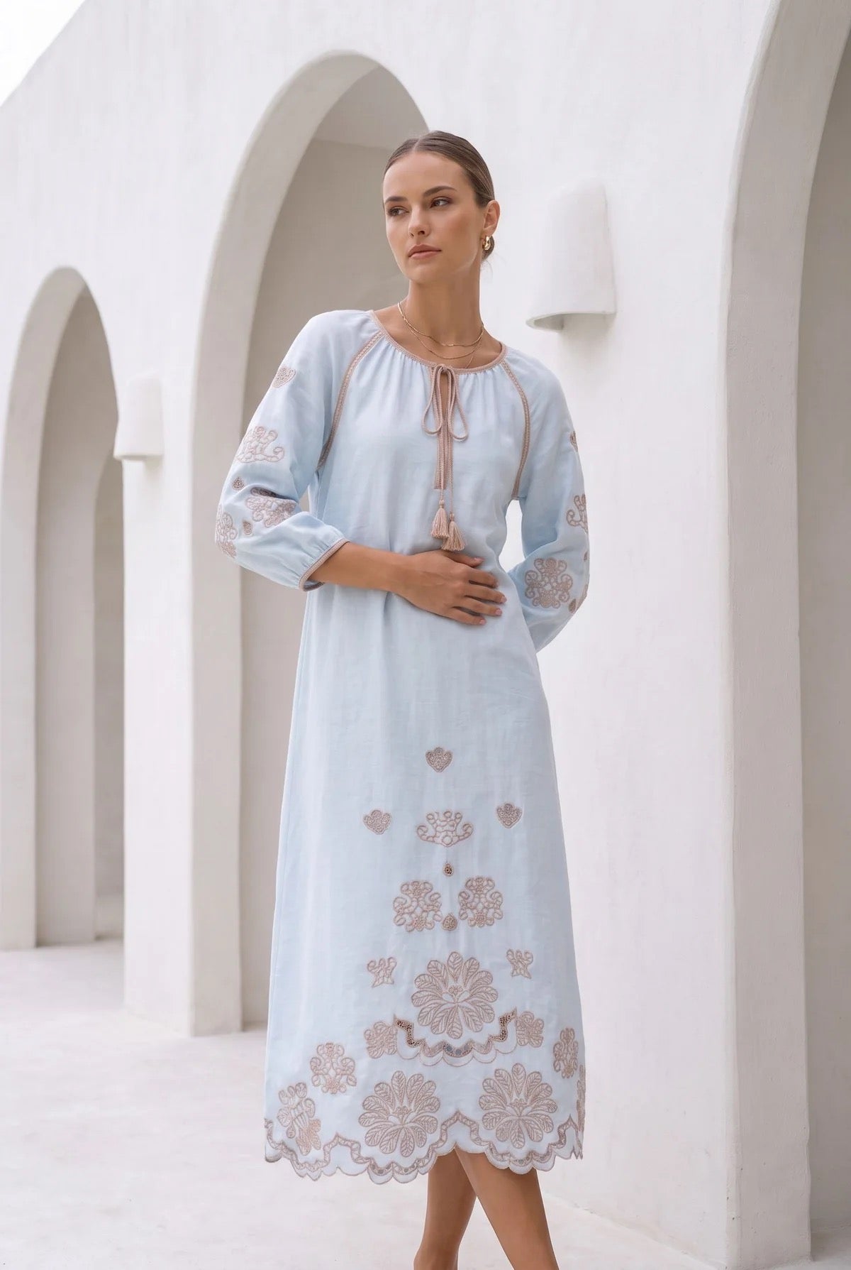 Marguerite embroidered dress - blue haze