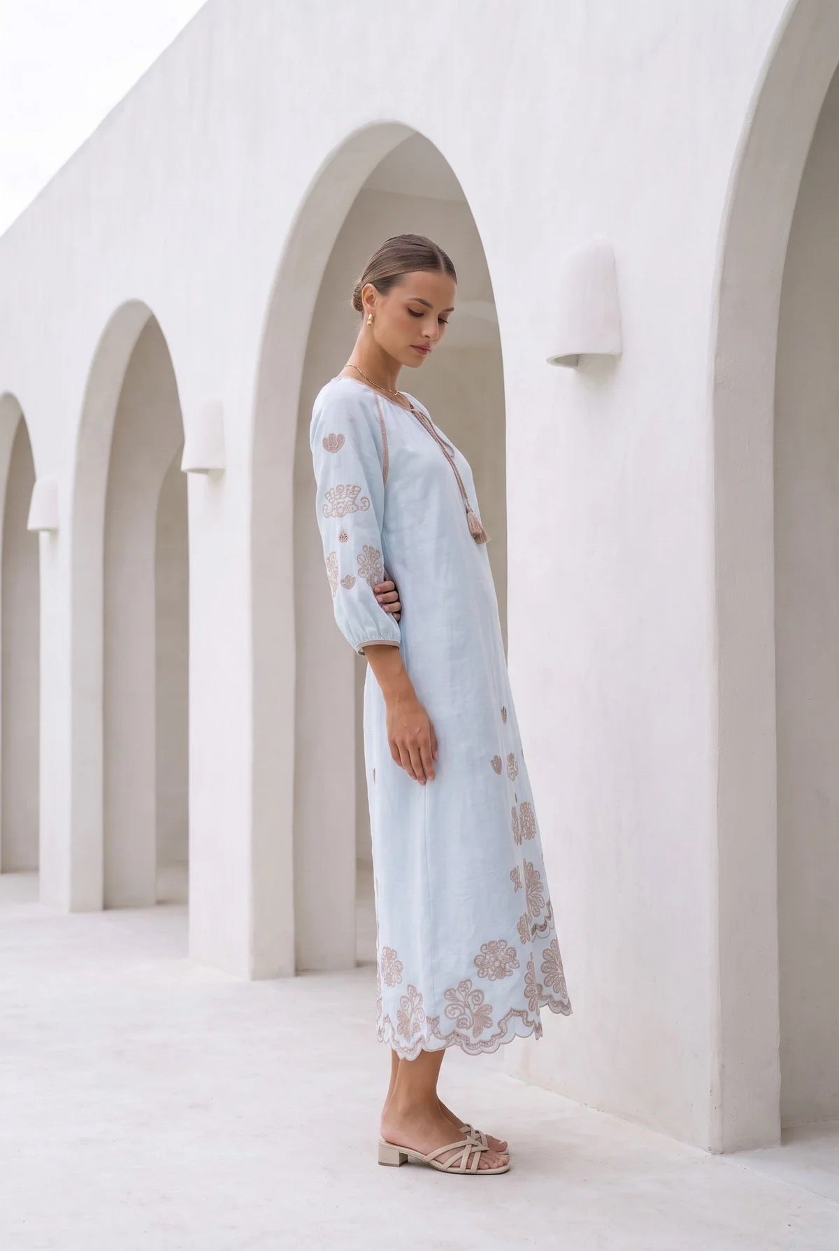 Marguerite embroidered dress - blue haze