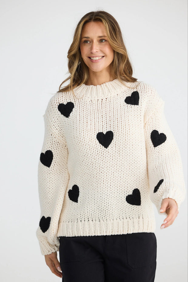 Heart on my sleeve knit - Off white with black